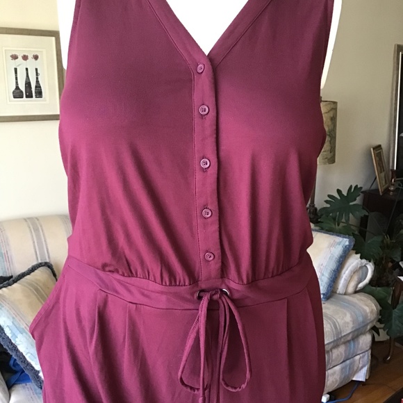 Reitmans Burgundy Jumpsuit - Picture 2 of 11